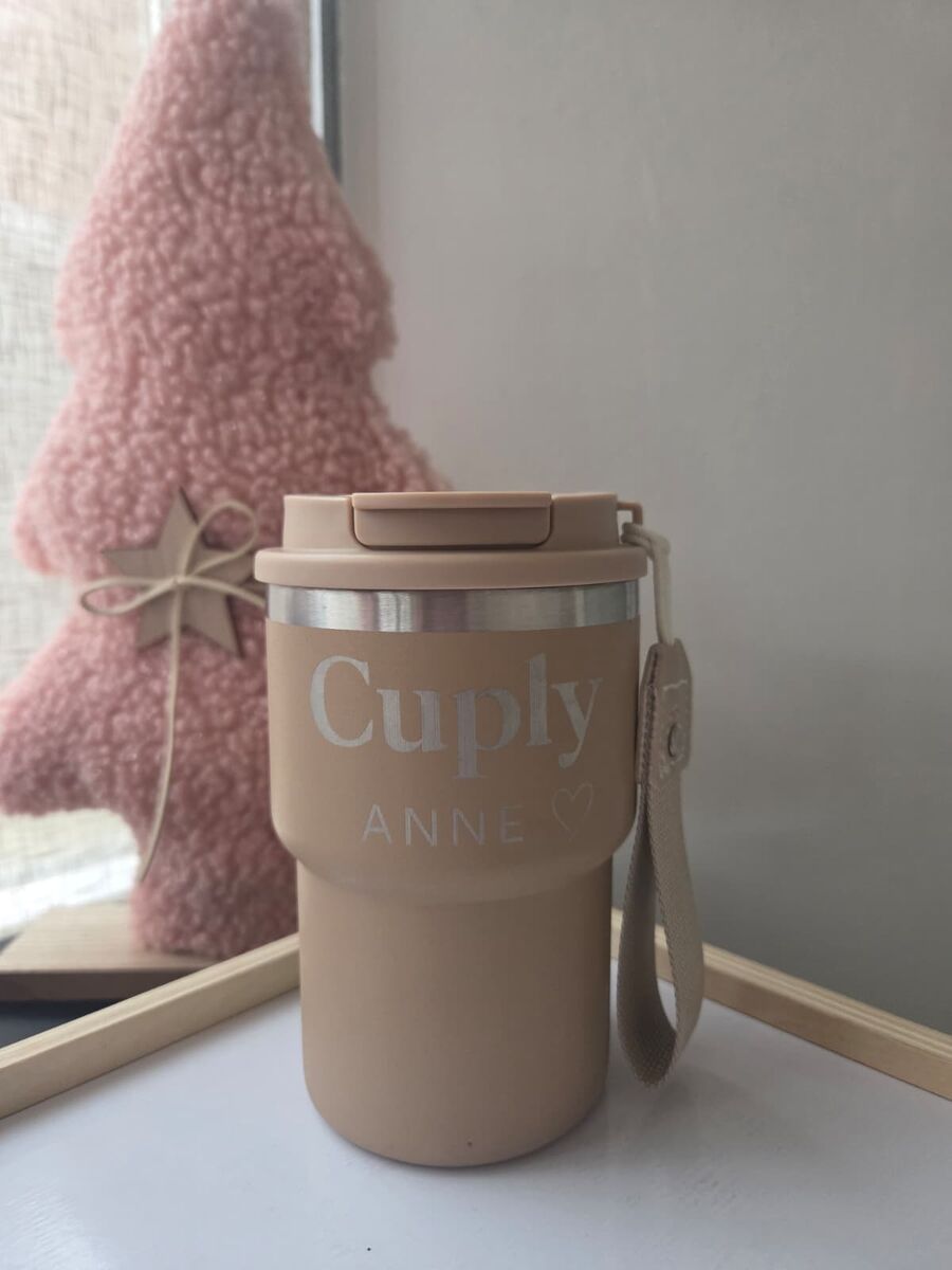 Gegraveerde tumblers als bruiloftscadeau